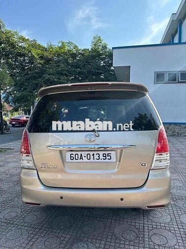 Toyota Innova 2011 Vàng cát 106.236 km