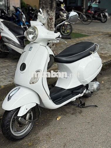 Piaggio Vespa LX 125 Trắng