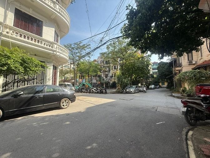 Cần bán GẤP nhà Nguyễn Cảnh Dị: Phân Lô, Ô tô, Vỉa hè, kinh doanh