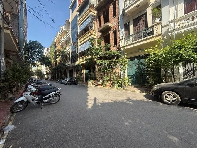 Cần bán GẤP nhà Nguyễn Cảnh Dị: Phân Lô, Ô tô, Vỉa hè, kinh doanh