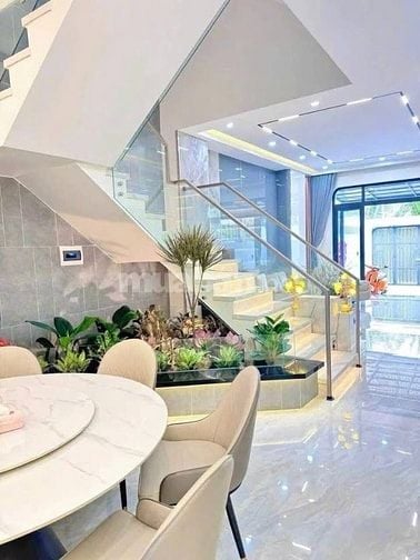 Bán nhà 3 lầu xây mới Lê Minh Xuân, Bình Chánh,Sổ riêng, pháp lý chuẩn