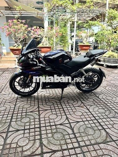 Yamaha R15V3 Đen Côn tay