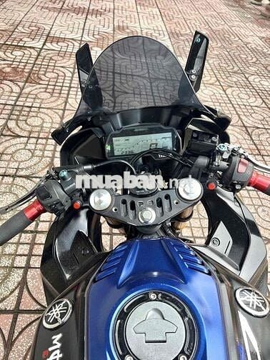 Yamaha R15V3 Đen Côn tay