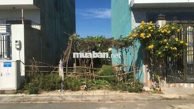 Cần tiền gấp! Bán lô ở Tân Đông Hiệp Dĩ An Bình Dương 74m2 giá 1,95ty.