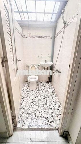 Hương Lộ 2 ,Nhà 4 Tầng ,Mới Đẹp .4PN ,4WC .HXH