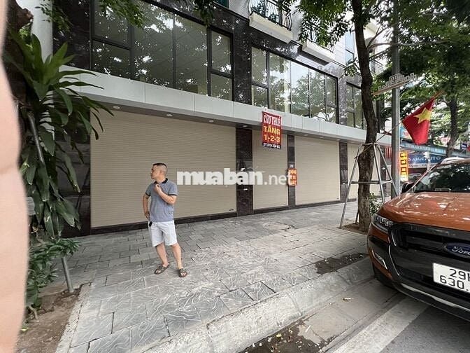 Cho thuê nhà 145m/ sàn.Tổng 3 sàn 435m