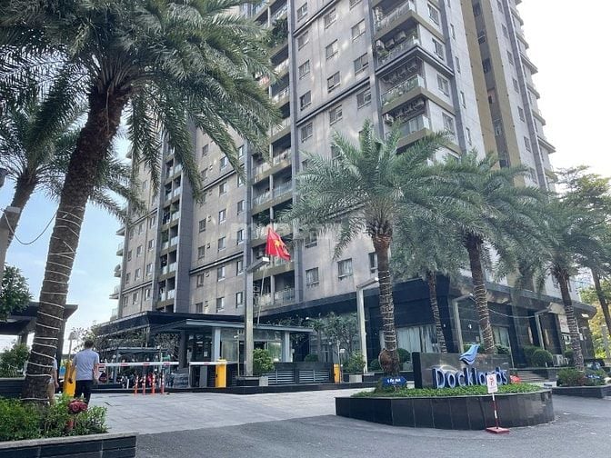 Cho thuê nhà mặt tiền trung tâm quận 7, 6x20m 1 trệt 3 lầu, giá 60 tr