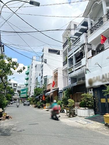 Nhà cấp 4 hẻm VIP đường Âu Dương Lân P2Q8. Giá: 8.5 tỷ