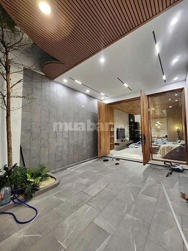 CHO THUÊ NHÀ KINH DOANH HẺM XE HƠI 8M HẺM 150 NGUYỄN TRÃI,P.BT, Q1