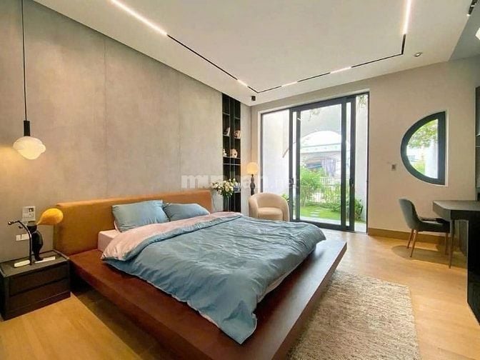 CHO THUÊ NHÀ KINH DOANH HẺM XE HƠI 8M HẺM 150 NGUYỄN TRÃI,P.BT, Q1