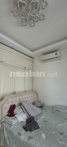 NHÀ BÁC HÀNG XÓM CẦN BÁN – DT 111M² – NHÀ TỰ XÂY 3 TẦNG SIÊU CHẮC CHẮN