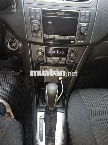 Suzuki Swift 2013 Trắng Tự động