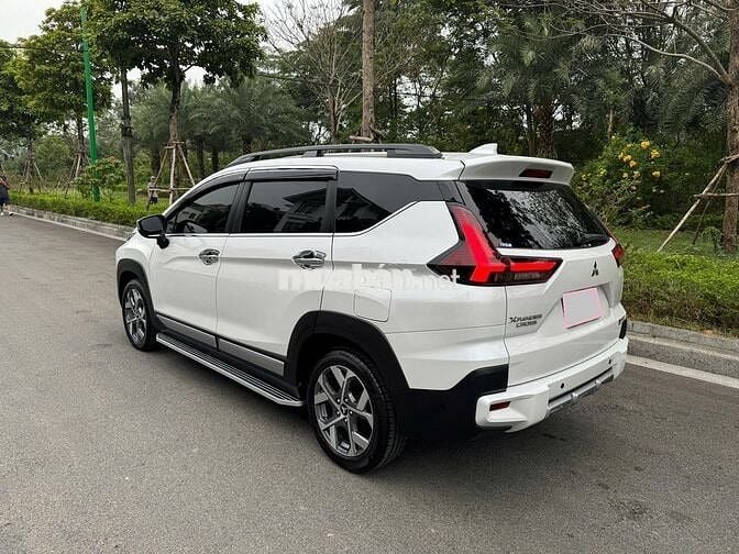 Mitsubishi Xpander Cross 2024 màu trắn