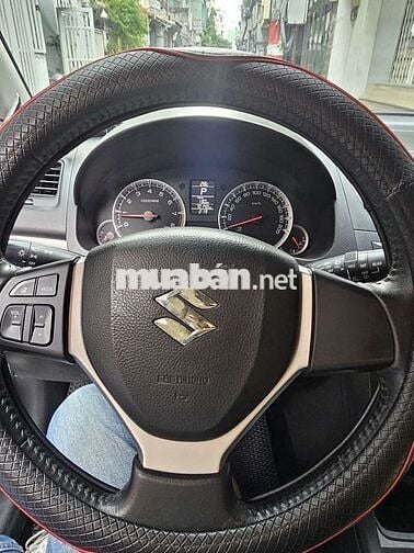 Suzuki Swift 2013 Trắng Tự động