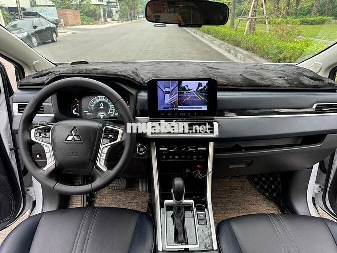 Mitsubishi Xpander Cross 2024 màu trắn
