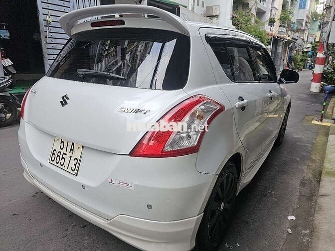 Suzuki Swift 2013 Trắng Tự động