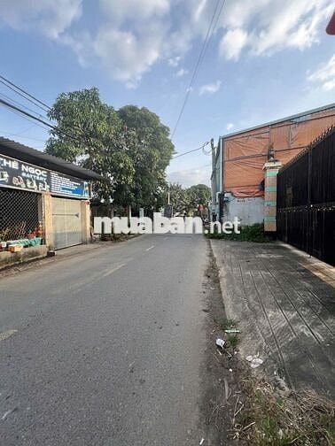 Cần Bán Gấp căn nhà mặt tiền 1 lầu 1 trệt.