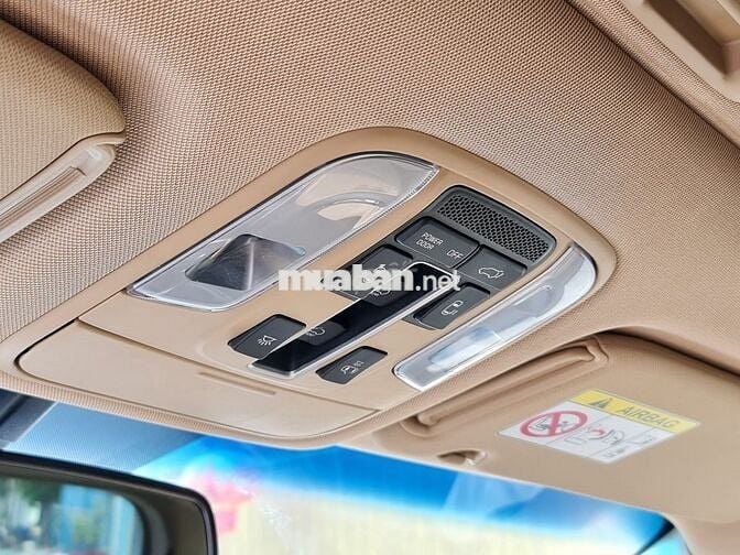 Kia Sedona Platinum D 2019 Đen 83000 km