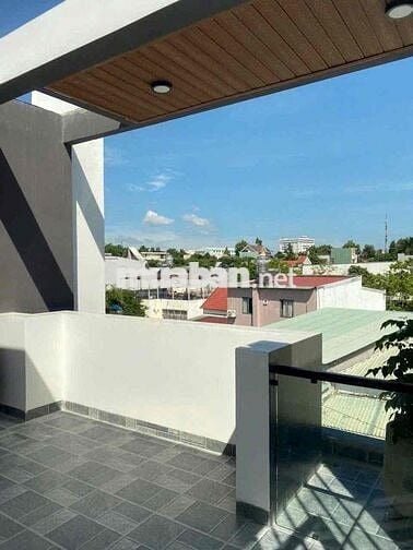CHO THUÊ NHÀ 1 TRỆT 2 LẦU – HẺM 385 PHÚ HOÀ, TDM ✨ Nhà đẹp – Full nt