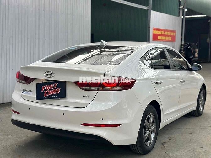Hyundai Elantra 2018 1.6 MT - 46000 km một chủ