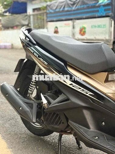 AIR BLADE 2013 - GÓP BAO NỢ XẤU