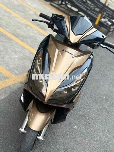 AIR BLADE 2013 - GÓP BAO NỢ XẤU