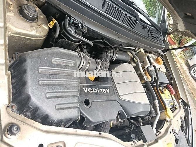 Chevrolet Captiva Vàng cát 7 chỗ