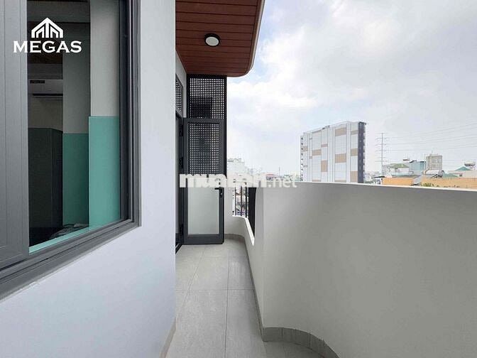 CĂN HỘ 5,5 TRIỆU 30M2 NGAY CHỢ BÀ CHIỂU FULL NỘI THẤT MỚI 100%