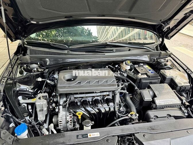 Hyundai Elantra 1.6 đặc biệt 2024