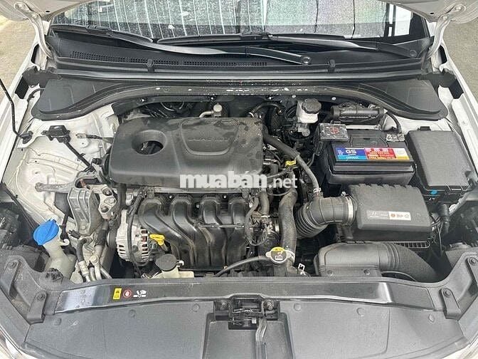 Hyundai Elantra 2018 1.6 MT - 46000 km một chủ