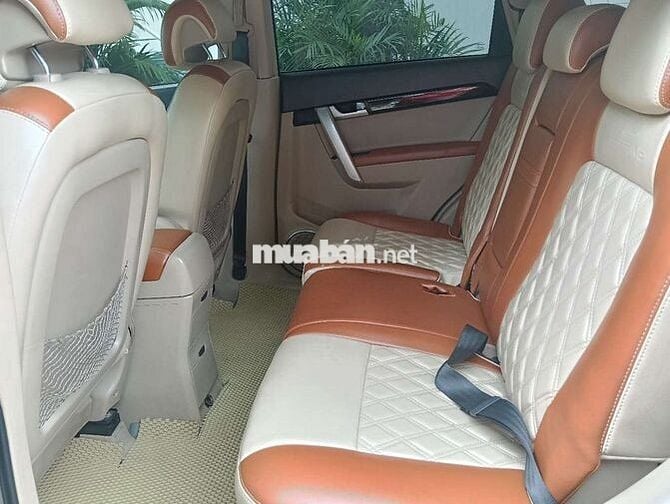 Chevrolet Captiva Vàng cát 7 chỗ