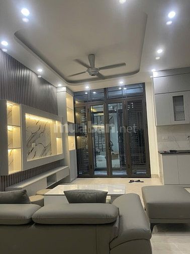 Nhà 5 tầng 35m² Ngọc Trục - Đại Mỗ- gần Lê Văn Lương– giá hơn 7 tỷ 