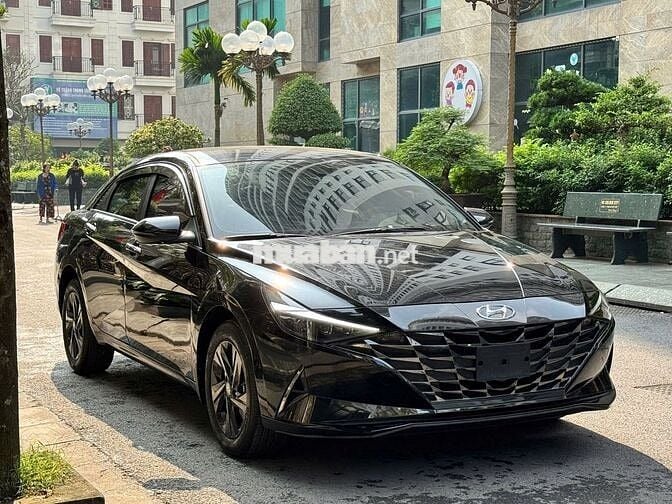 Hyundai Elantra 1.6 đặc biệt 2024