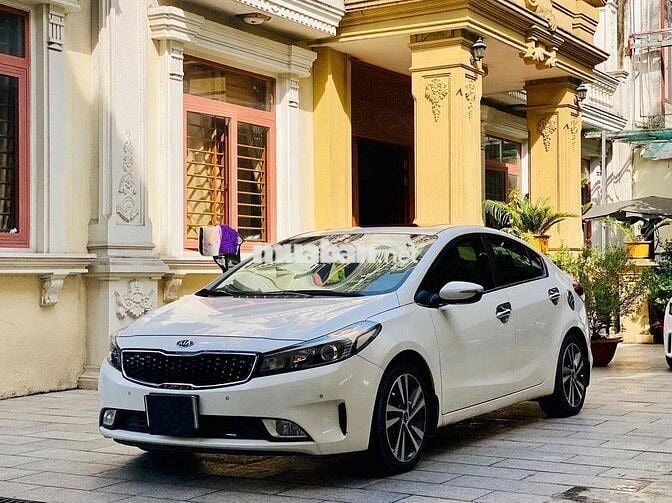 Kia Cerato 2018 1.6AT Trắng Odo 7v Cực Đẹp Giá Tốt