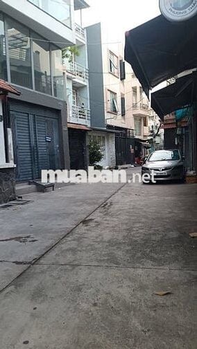 Bán Nhà 2 Tầng, Hẻm Xe Hơi, Cách Mang Tháng 8, Quận 10, Chỉ 6.7 Tỷ