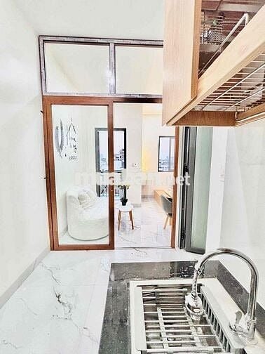 Cho thuê căn hộ 1 phòng ngủ mới keng ngay cầu Sông Hàn