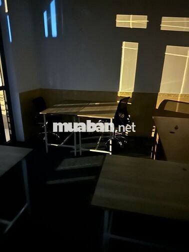 Chính chủ cho thuê văn phòng trang bị đầy đủ, thích hợp cty nhỏ và vừa