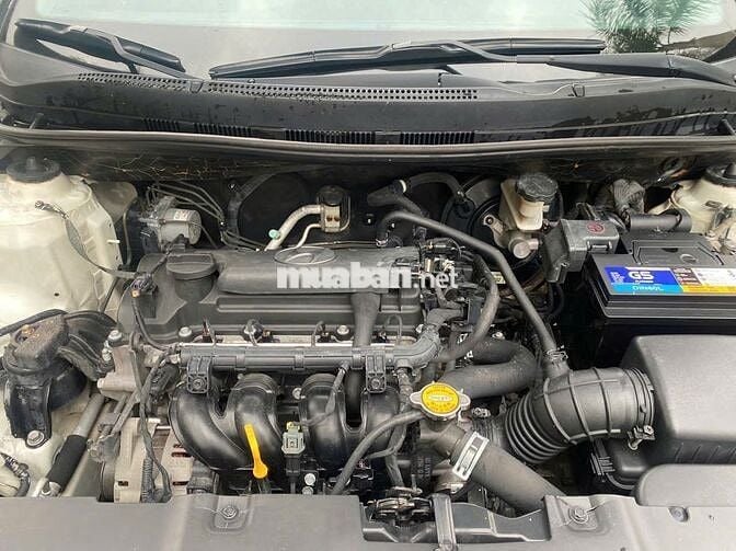 Hyundai Accent 2014 1.4 AT Hatchback - 129999 km