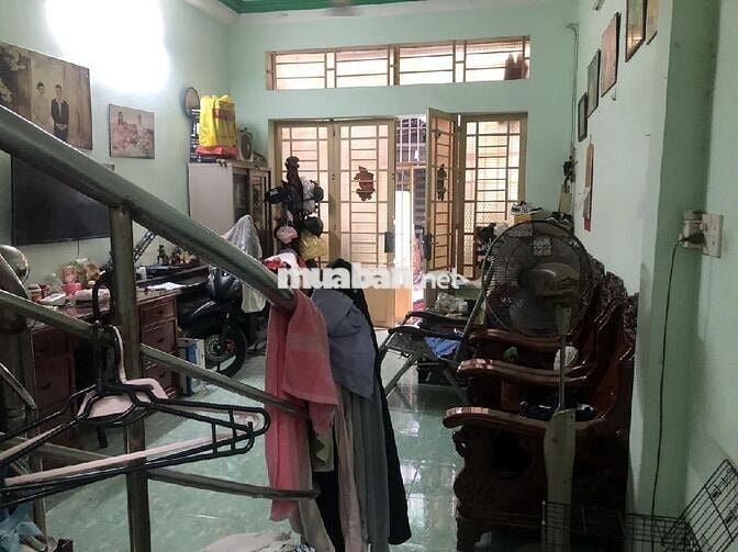 Bán Nhà 2 Tầng, Hẻm Xe Hơi, Cách Mang Tháng 8, Quận 10, Chỉ 6.7 Tỷ