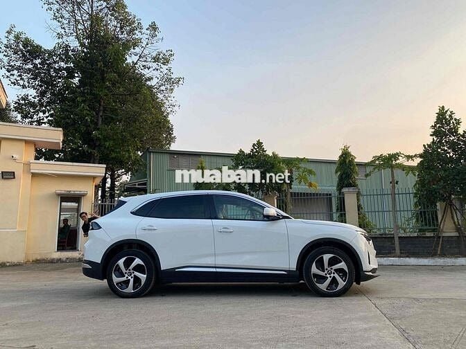 VinFast VF8 2024 S - 25 km