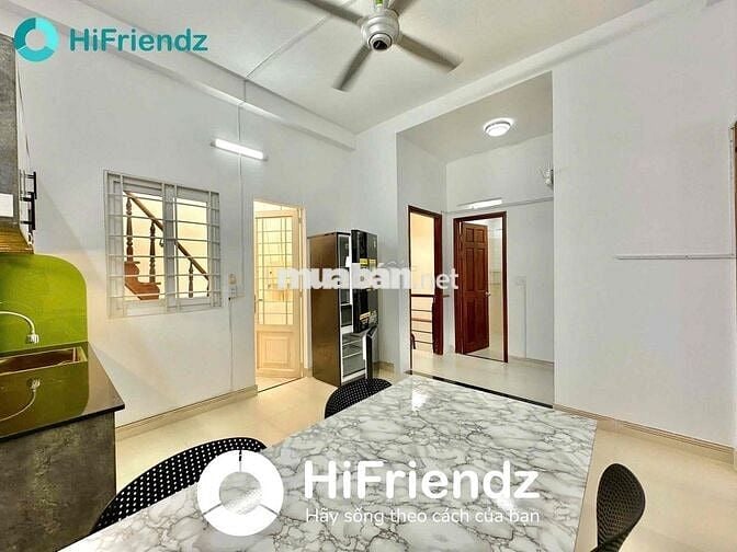 2 Phòng Ngủ - 60m2 - Ban Công - Full Nội Thất- Máy Giặt Riêng- Sân Bay