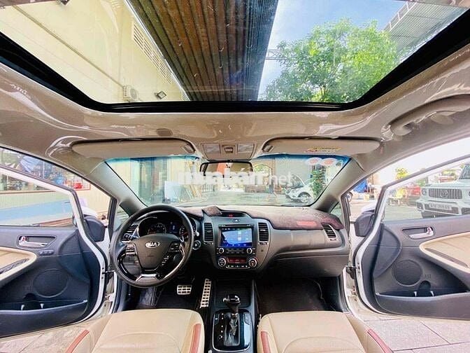 Kia Cerato 2018 1.6AT Trắng Odo 7v Cực Đẹp Giá Tốt