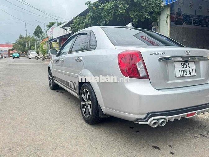 Daewoo Lacetti Số sàn 5 chỗ Bạc