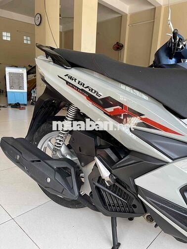 air blade 125cc . mẫu đèn less . máy zin im . vipp
