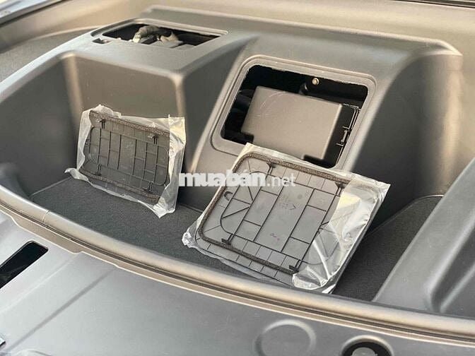 VinFast VF8 2024 S - 25 km