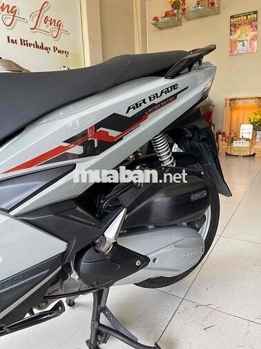 air blade 125cc . mẫu đèn less . máy zin im . vipp