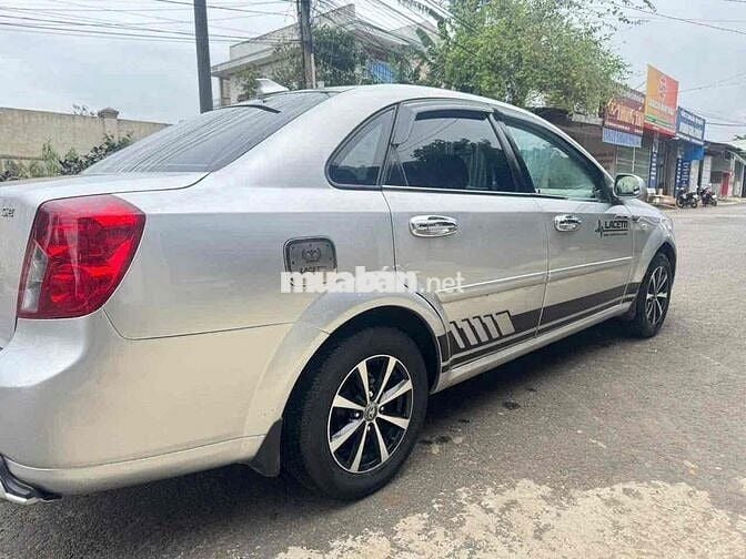 Daewoo Lacetti Số sàn 5 chỗ Bạc
