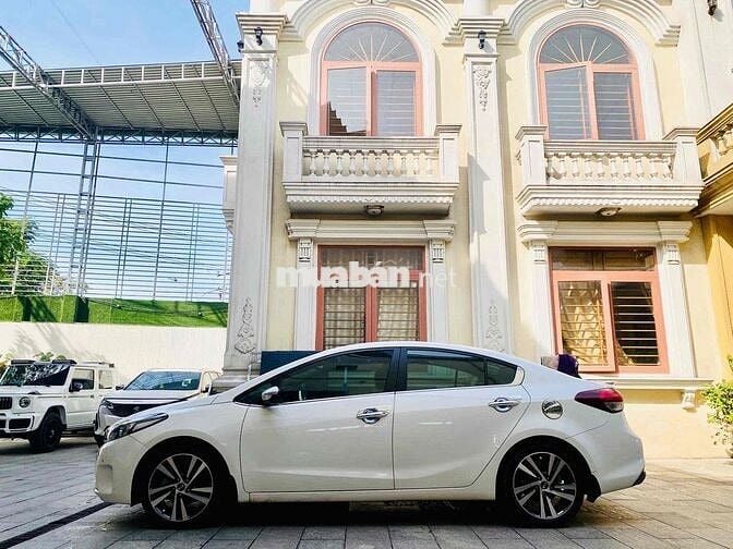 Kia Cerato 2018 1.6AT Trắng Odo 7v Cực Đẹp Giá Tốt