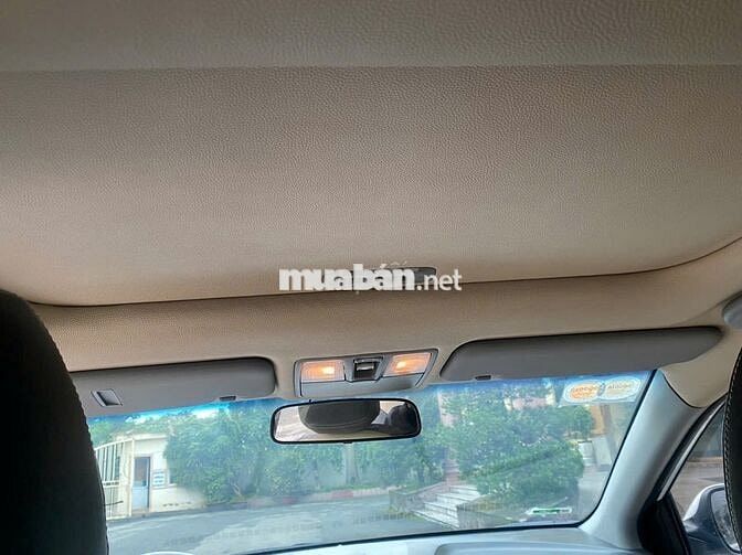 Hyundai Accent 2014 1.4 AT Hatchback - 129999 km