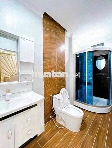 Nhà Full Nội thất . đã đổ mâm kiên cố cho sân thượng